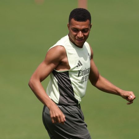 Mbappe tái xuất, Club World Cup chú ý