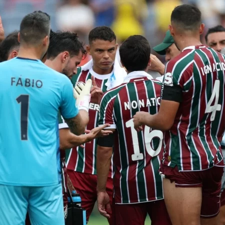 Chêch lệch giàu nghèo ở bán kết FIFA Club World Cup