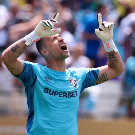 ‘Dị nhân’ 44 tuổi của Fluminense âm thầm viết nên lịch sử