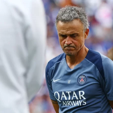 Cú giao bóng gây bão và sự thật bất ngờ của PSG_1