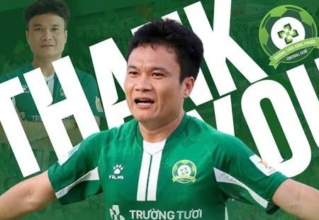 Đội bóng của Công Phượng thanh lý nửa đội hình