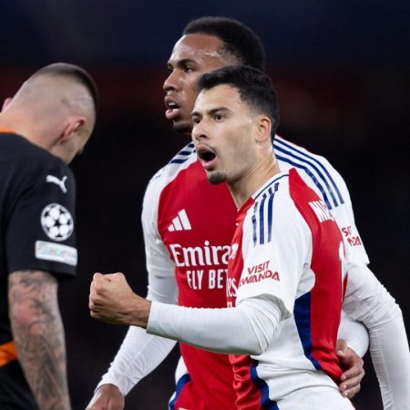 Arsenal chuẩn bị công bố 2 tân binh