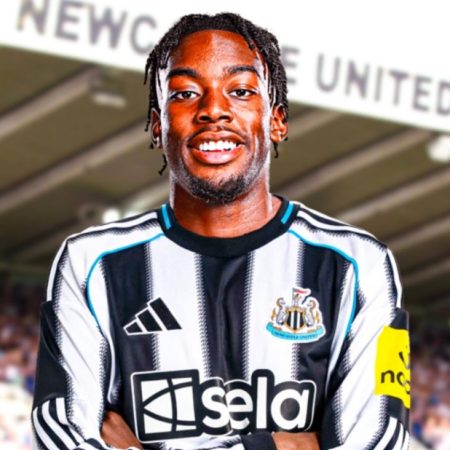 Newcastle nổ bom tấn với giá kỷ lục