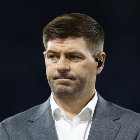 Gerrard giàu lên khi giải nghệ_1