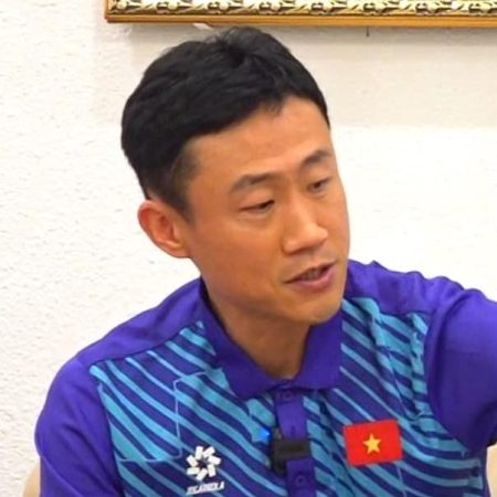 Cựu trợ lý của HLV Kim Sang-sik dẫn dắt Thanh Hóa_1