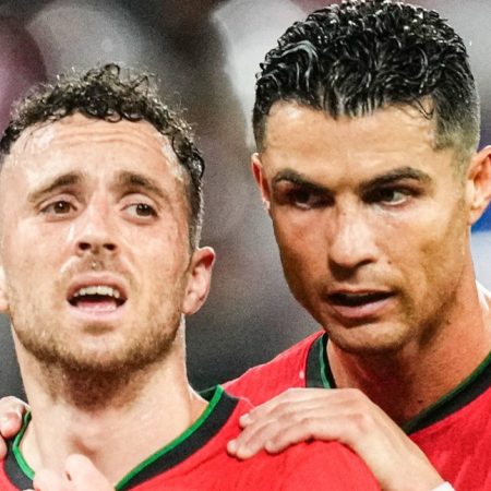 Ronaldo đau buồn trước cái chết của Jota