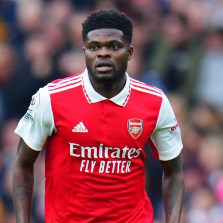 Thomas Partey bị buộc tội hiếp dâm