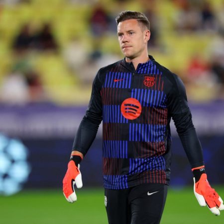 Ter Stegen nổi loạn_1